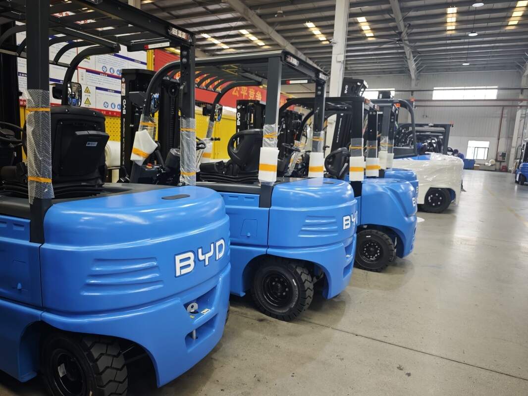 Caso de empilhadeira de corrente fria BYD | Solução de aplicação de logística de armazenamento a frio de empilhadeira de bateria de lítio limpa a baixa temperatura(Figura1)